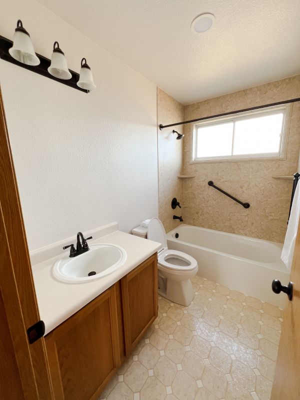 Top Bathroom Remodeling Companies in Red Oak, TX